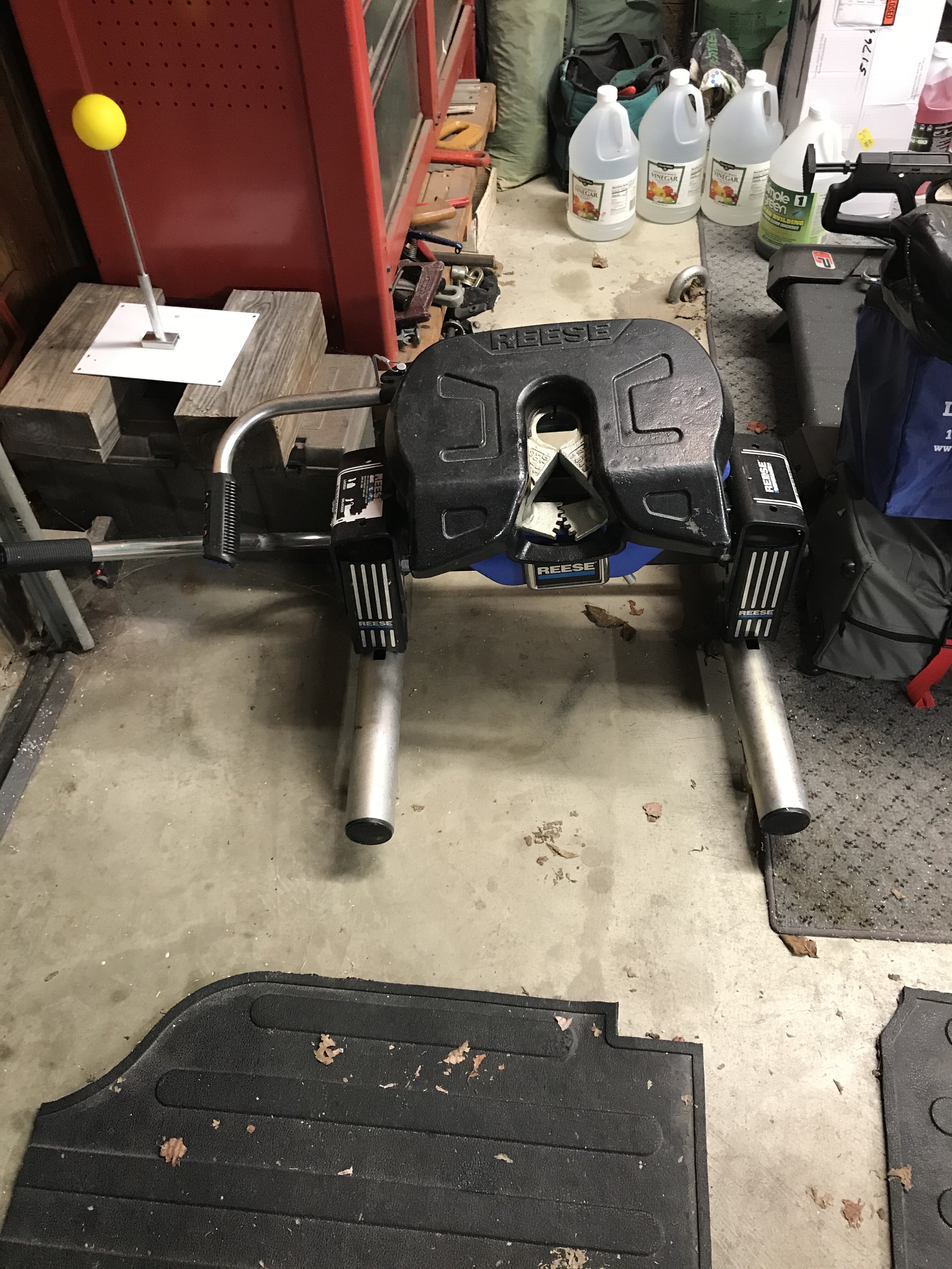 Reese 16,000 lb Sliding Fifth Wheel Hitch