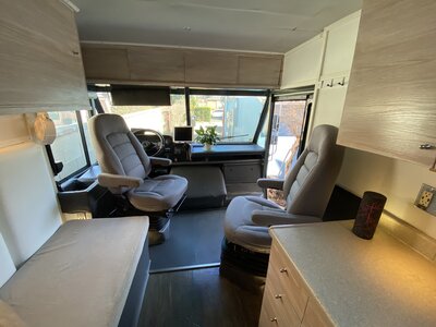 *2003 Freightliner RV- .Front seats facing each.jpeg